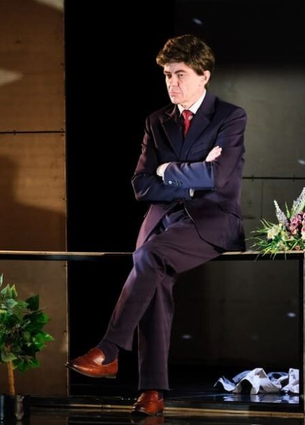 Отель двух миров