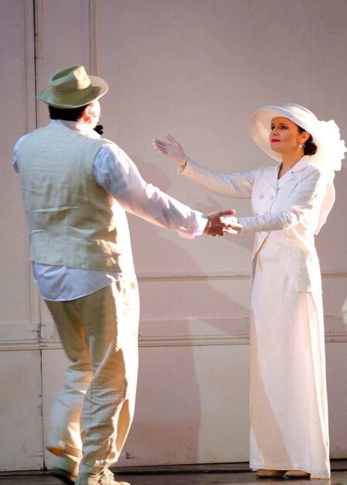 Месяц в деревне