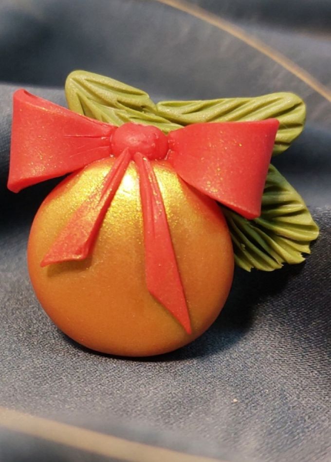 Брошь "Новогодняя". Мастер-класс по лепке из полимерной глины